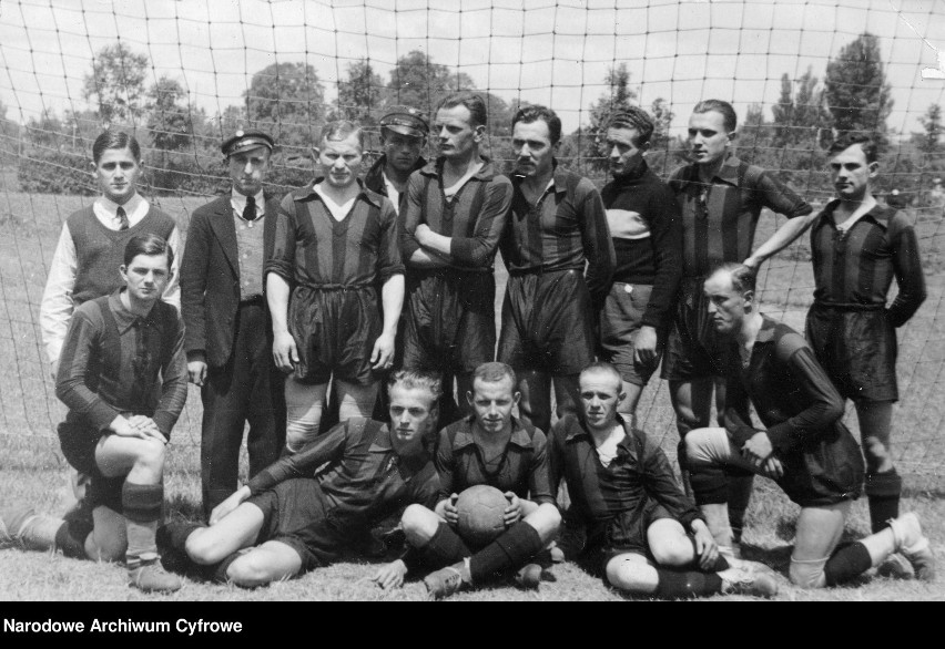 Drużyna piłkarska klubu sportowego Ognisko Jarosław. 1934