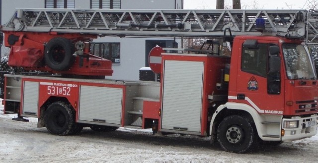 Straż pożarna interweniowała w bloku w Gliwicach, gdzie ulatniał się czad.
