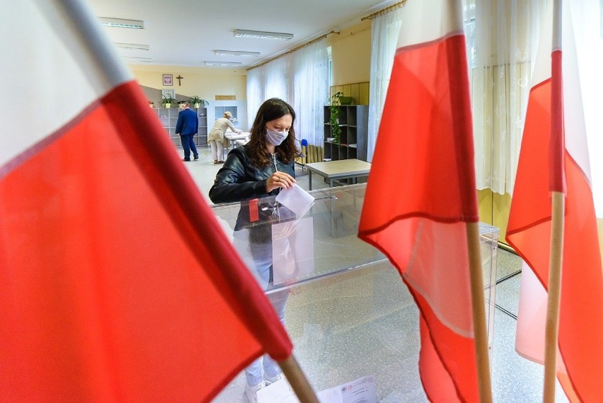 Konkurs fotograficzny „12 smartfonów na 12 lipca”. Prezydent rozda 12 smartfonów. WYNIKI (zdjęcia)