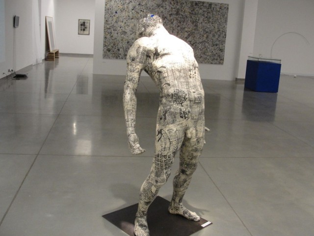Andrzej Bednarczyk Bez tytułu, 2010 - żywica, papier, druk cyfrowy, pigment.