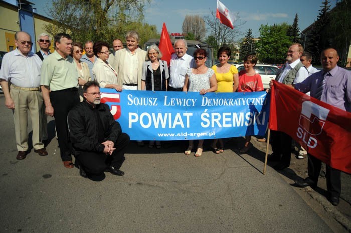 1 Maja: wielkopolska lewica świętowała pod pomnikiem Kasprzaka