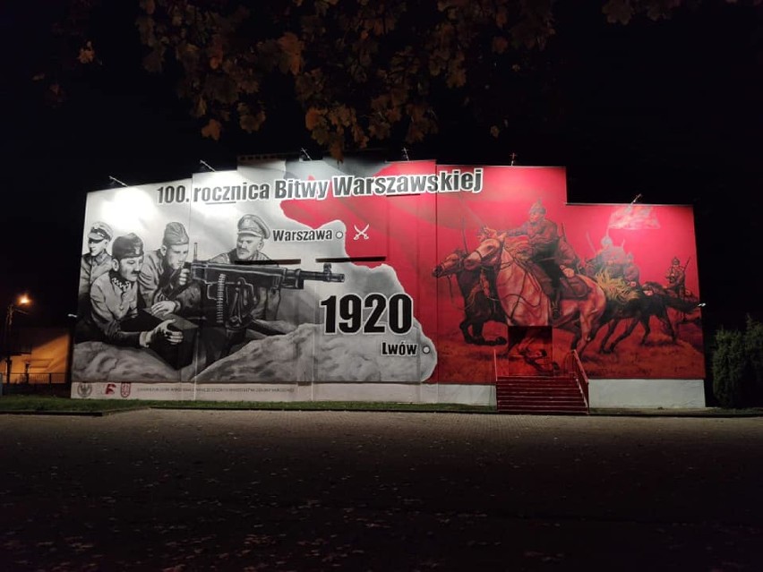 Mural ,,Bitwa Warszawska" uroczyście odsłonięty! [FILM]