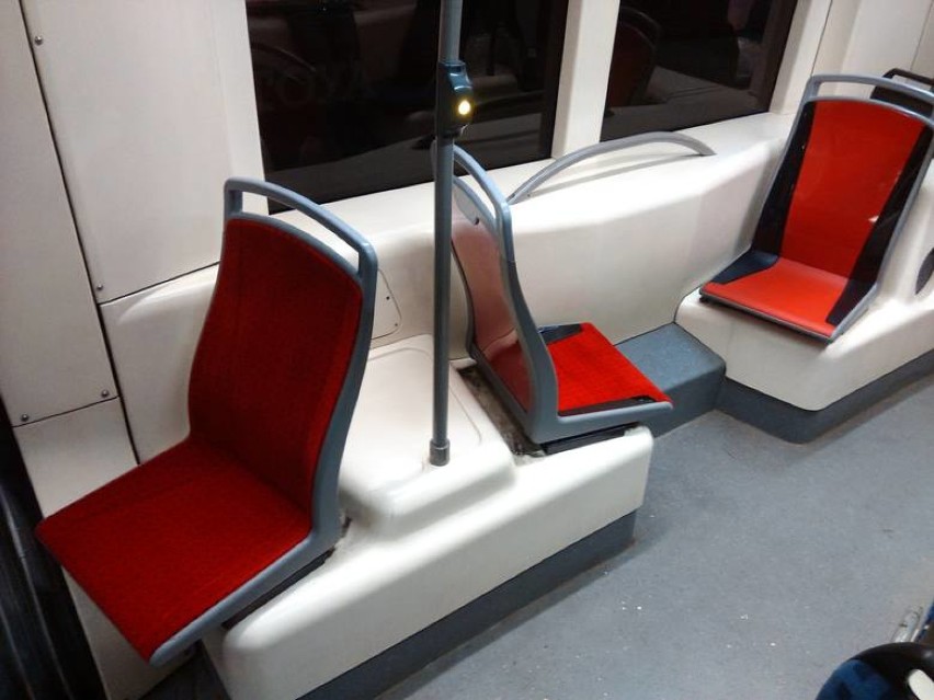 MPK Łódź testuje nowe siedzenia tramwajowe
