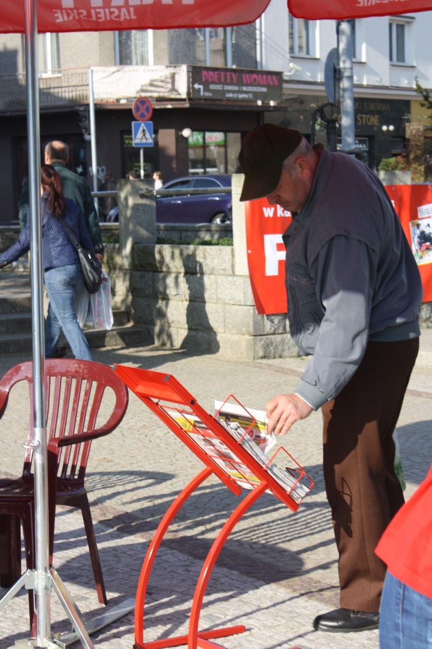 Jesteśmy z Wami już 7 lat! Przypomnijmy sobie, jak wyglądał debiut "Faktów Jasielskich" w centrum miasta [DUŻO ZDJĘĆ]