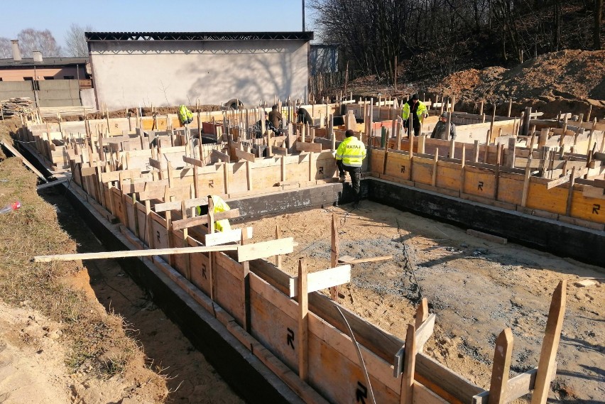 Mieszkania na Kolejowej w Rybniku budują zgodnie z planem