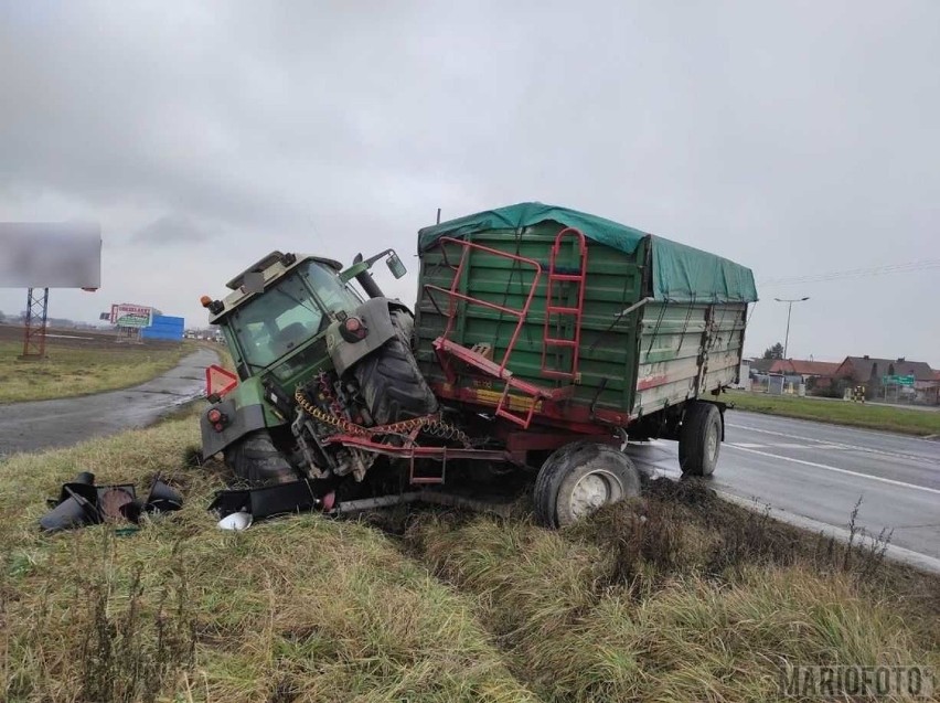 Traktor wypadł z obwodnicy Opola.