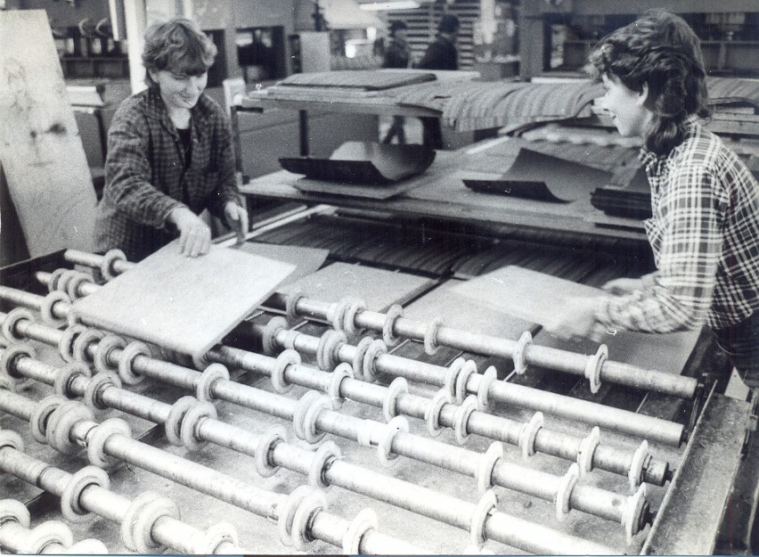 Zobaczcie, jak ponad 40 lat temu w Suwałkach budowano Fabrykę Mebli [ZDJĘCIA ARCHIWALNE]