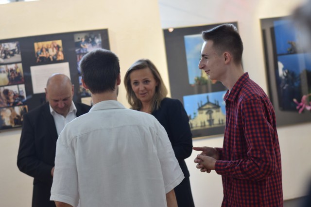 JAF kończy w tym roku 3 lata swojej działalności. Grupę młodych pasjonatów fotografii założył Michał Mach, a obecnie kieruje nią Tobiasz Nogaj.