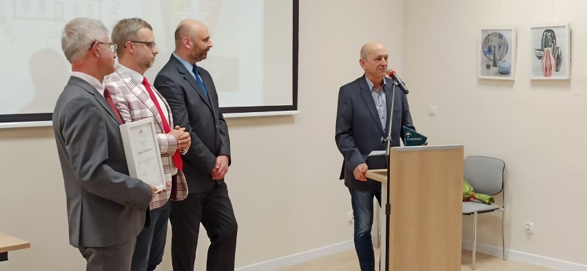 Ryszard Cichocki odebrał nagrodę Towarzystwa Miłośników Ziemi Chodzieskiej im. Henryka Zydorczaka za rok 2021