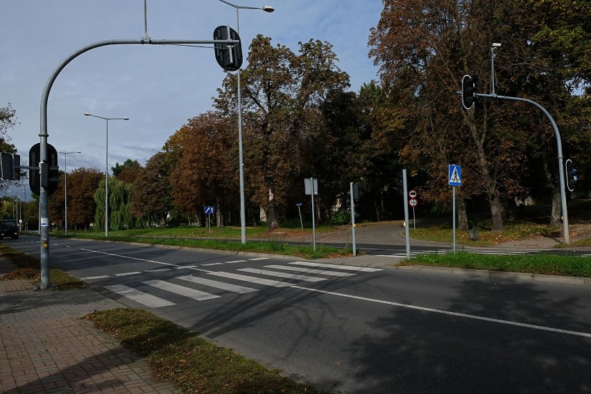 Ulica Poznańska w Żarach, właśnie wytyczono przy niej...