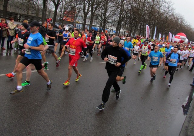 Ponad 3 tys. osób wzięło udział w niedzielnym Łódź Maratonie ...