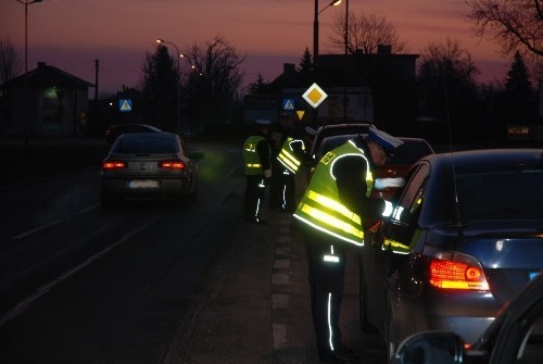 W ciągu godziny ostrowscy policjanci zbadali stan trzeźwości ponad 130 kierowców.