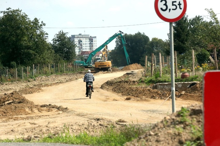 Budowa zbiorczej drogi południowej w Legnicy, zobaczcie aktualne zdjęcia
