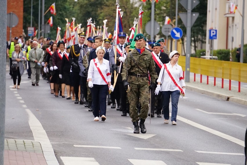XVII Międzynarodowy Marsz Pamięci Zesłańców Sybiru. Ulicami Białegostoku przeszedł marsz upamiętniający "Sybiraków" [ZDJĘCIA]