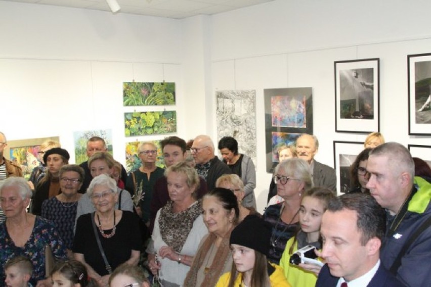 Uroczyste otwarcie rodzinnej wystawy państwa Szulców  w Wolsztyńskim Domu kultury