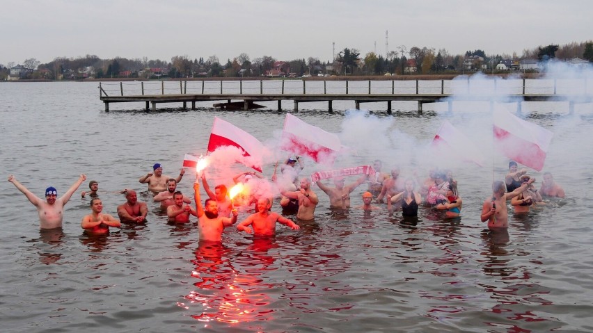 Morsy z Firleja uczciły Święto Niepodległości. Zobacz zdjęcia