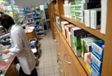 Niegowa: aptekarka oskarżona o wyłudzenie pieniędzy z NFZ sprzedawała po pijanemu