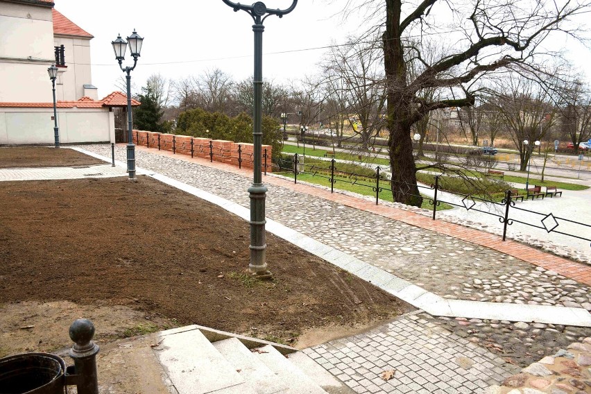 Mury obronne w Piotrkowie po remoncie