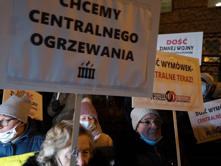 "Dość zimnej wojny". Mieszkańcy Pragi-Północ protestowali...