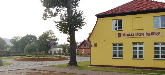 Biblioteka w Rumi: Czytelniczka proponuje zlokalizowanie biblioteki w MDK