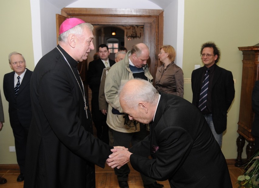 Czesław Jarmusz: - Jak chwilę potrzymam biskupa za rękę, to dostanę nie tylko Thorunium, ale może i World Press Foto...