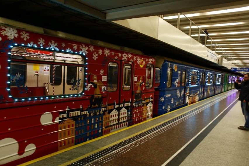 Lubicie świąteczne metro? To ostatnie chwile, aby z niego skorzystać!