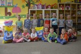 Przedszkolaki z Bajkowej Krainy w Międzyrzeczu pomagają zwierzętom