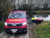 Poszukiwania zaginionego Marcina Jastrzębskiego. Strażacy z Kostrzyna korzystali z łodzi motorowej i przeczesywali brzegi Warty 