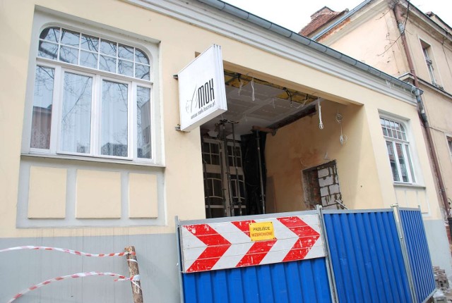 Miejski Ośrodek Kultury w Lesznie przechodzi gruntowny remont.
