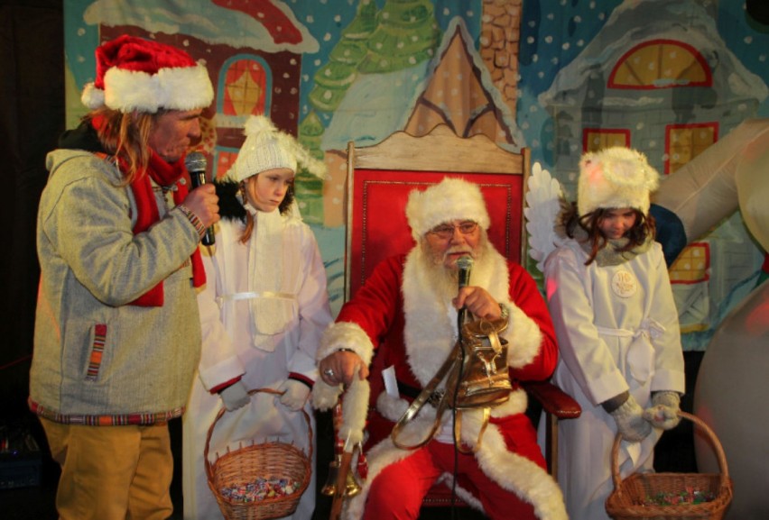 Do Nowych Skalmierzyc Święty Mikołaj przyjechał... wozem strażackim!