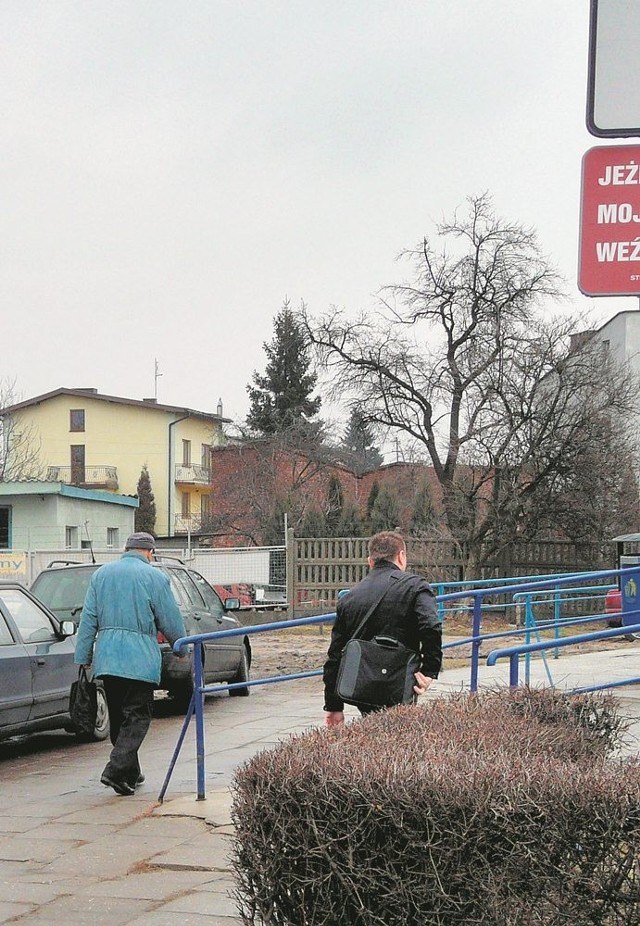 Między przychodnią a apteką będzie boisko szkolne