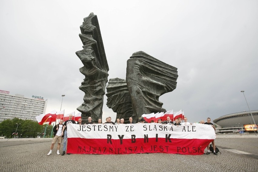 Katowice: Marsz Powstańców Śląskich [ZDJĘCIA]