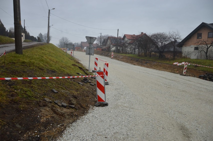 Ulica Armii Krajowej w Bochni znów przejezdna po przebudowie