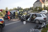 Poważny wypadek w Serbach pod Głogowem. DK 12 całkowicie zablokowana. ZDJĘCIA