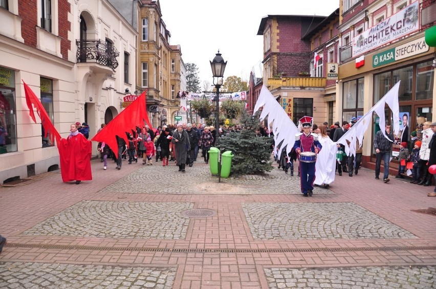 Happening z okazji Dnia Niepodległości na Rynku w Kartuzach