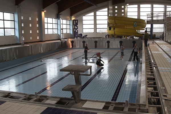 Remont krytej pływalni w Miejskim Ośrodku Sportu i Rekreacji...