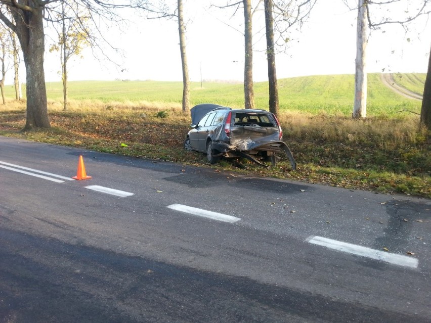 Wypadek przed Tuchomiem. Jedna osoba została poszkodowana 