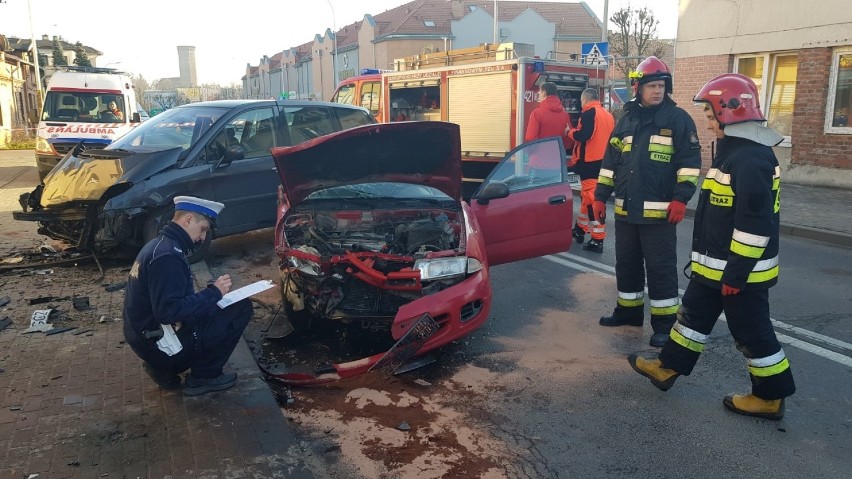 Wypadek na Batorego. Czwartek, godzina 13.00