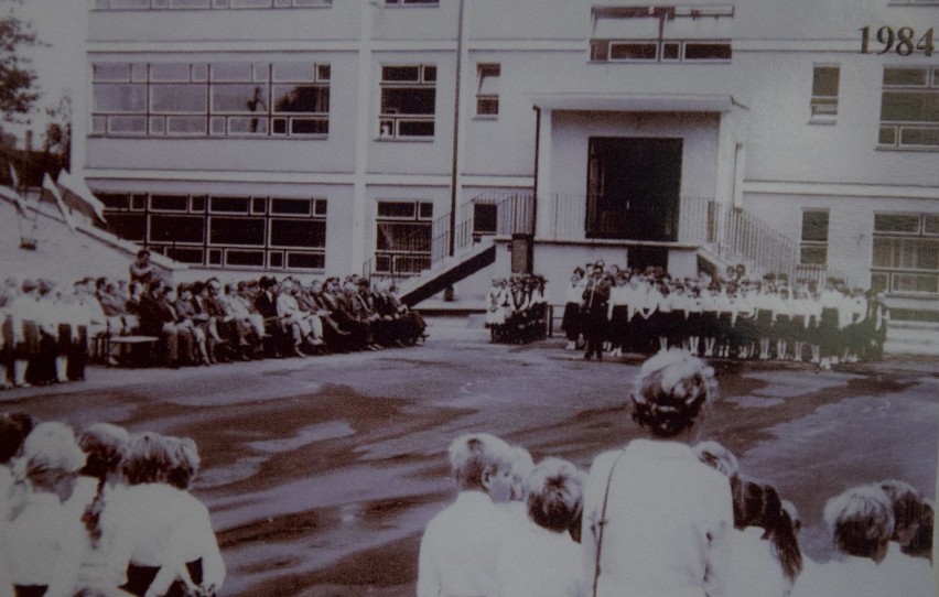 Szkoła Podstawowa nr 3 w Chodzieży ma 60 lat. Ruszają przygotowania do jubileuszu (STARE ZDJĘCIA)