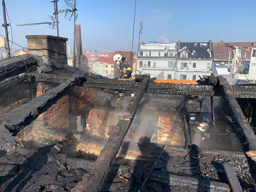 Tragiczny pożar kamienicy na ulicy Mickiewicza w Nowym...