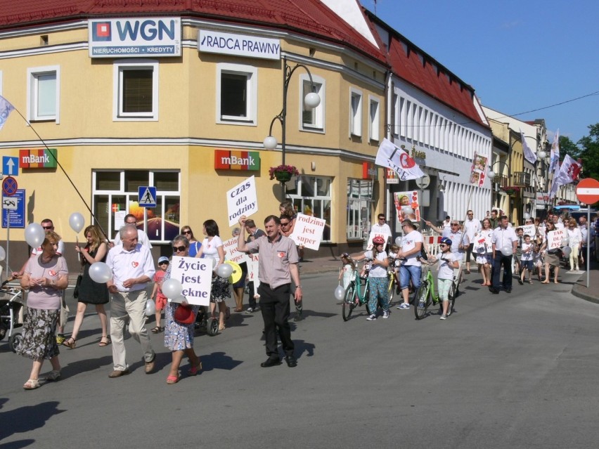 Marsz dla Życia i Rodziny przeszedł ulicami Wielunia[Zdjęcia]