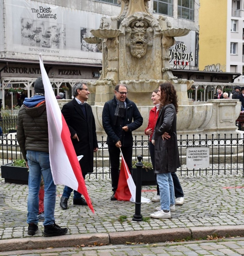 XII Szczeciński Marsz Niepodległości przeszedł ulicami miasta. Tak szczecinianie świętują odzyskanie niepodległości [DUŻA GALERIA]