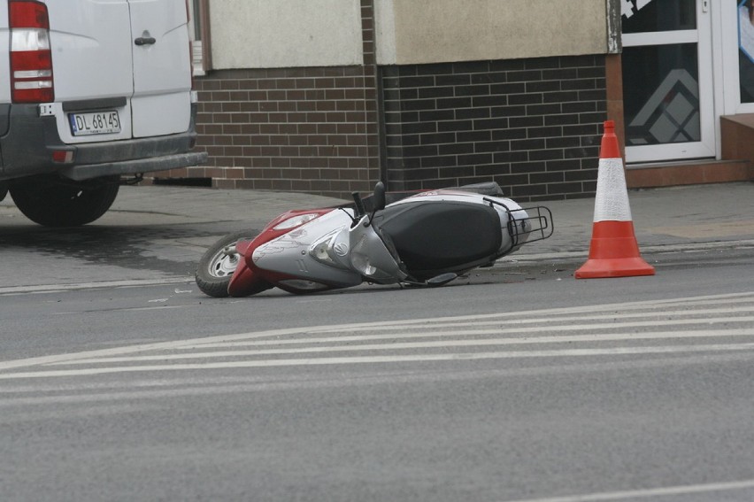 Wypadek na ulicy II Armii Wojska Polskiego w Legnicy (ZDJECIA)