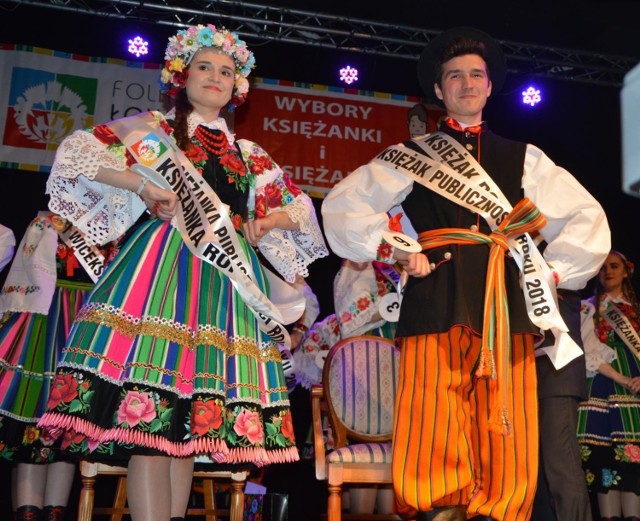 W ubiegłorocznej edycji burmistrzowskiego konkursu na księżacką parę roku wybrani zostali Anna Czubik z Klewkowa i Przemysław Kaczor z Błędowa