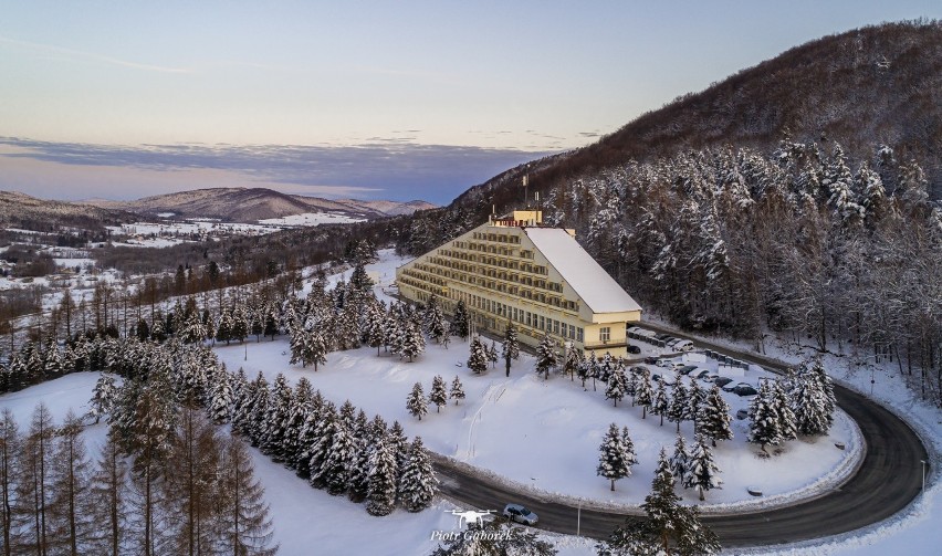 W Wysowej uzdrowisko nadal nie działa, ruszył jedynie hotel w Biawenie. Kina w Gorlicach i Bieczu ruszają z seansami