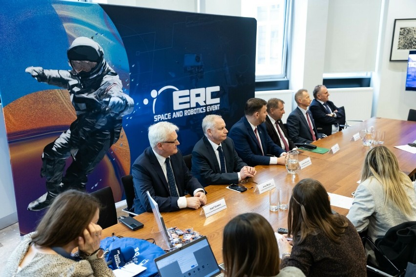 O ERC i organizacji zawodów w Krakowie poinformowano we...