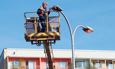 Za wymianę ulicznych punktów oświetleniowych miasto zapłaci  1 milion 338 tysięcy złotych