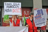 Protest w Poznaniu: Inicjatywa Pracownicza domagała się podwyższenia płacy minimalnej [ZDJĘCIA]