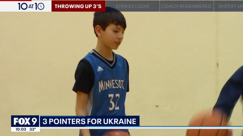 Chłopcy, których rodzina pochodzi z Jastrzębia rozpoczęli zbiórkę dla Ukrainy:rzut do kosza za dolara