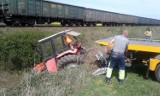 Wypadek na przejeździe kolejowym w Racławicach Śląskich. Trasa kolejowa Kędzierzyn-Koźle - Nysa jest już przejezdna